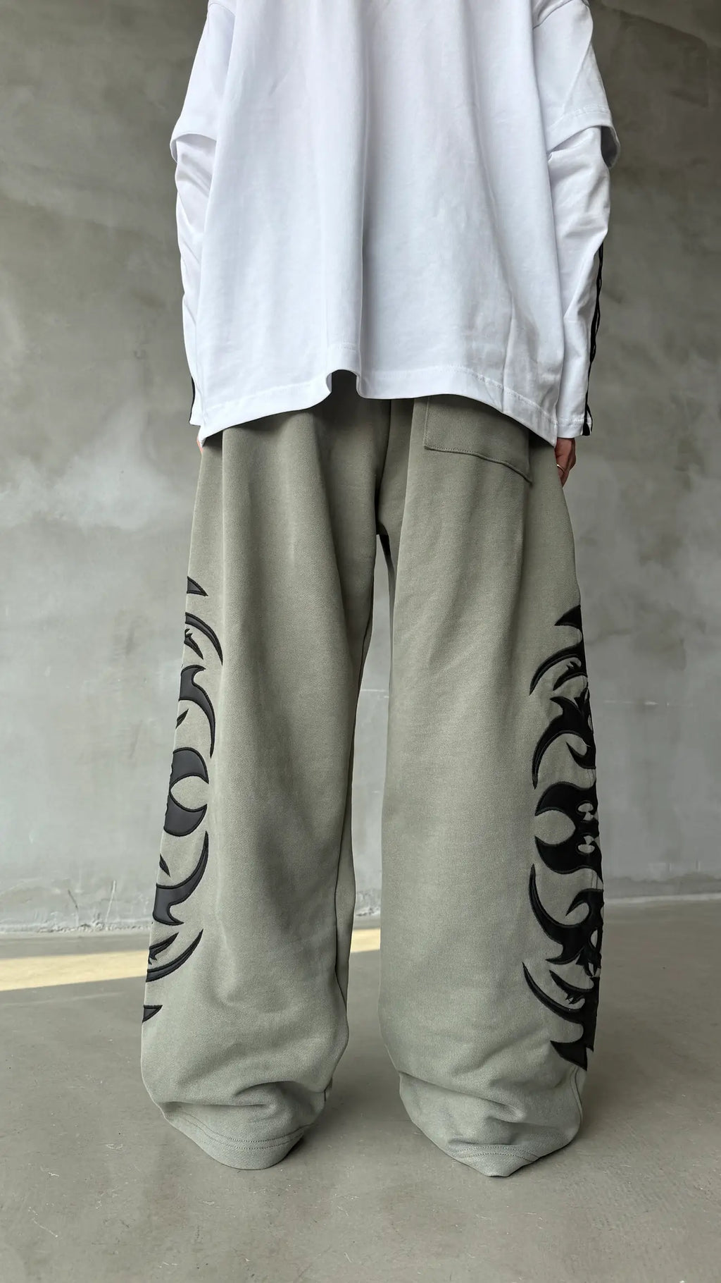 Haki Tribal Deri Detay Premium Baggy Sweatpant