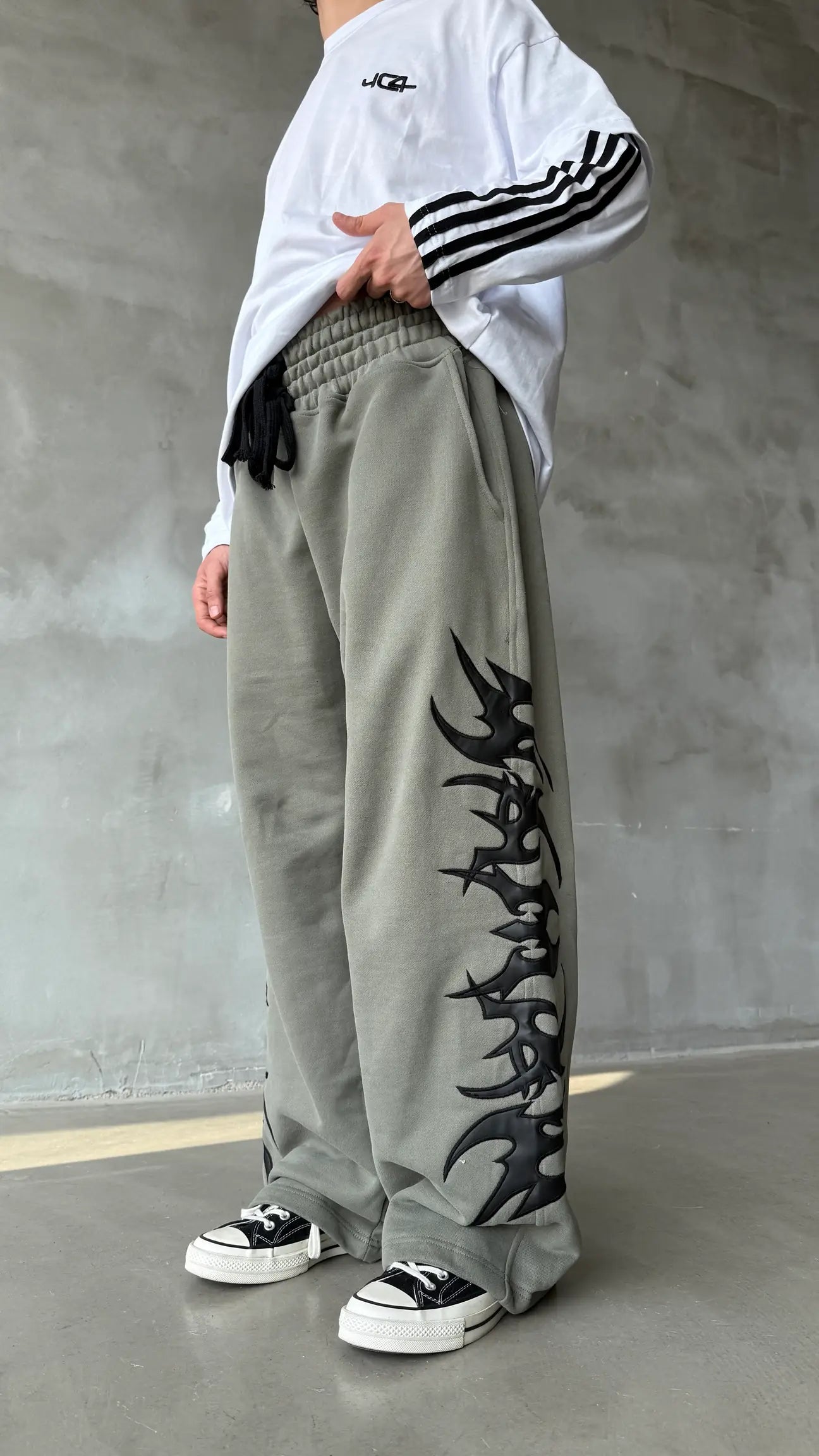 Haki Tribal Deri Detay Premium Baggy Sweatpant